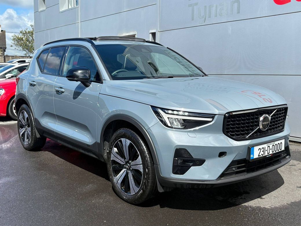 2023 Volvo XC40
