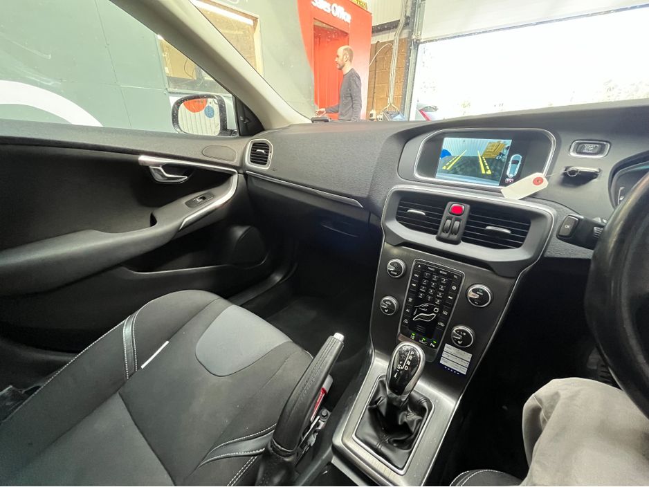 2015 Volvo V40