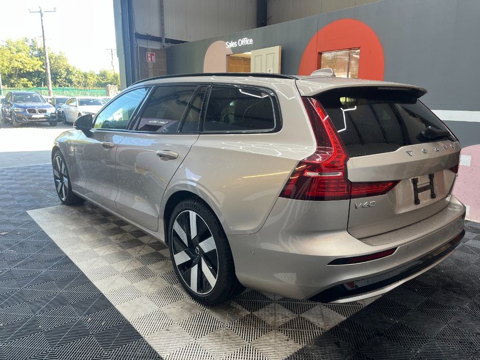 2025 Volvo V60