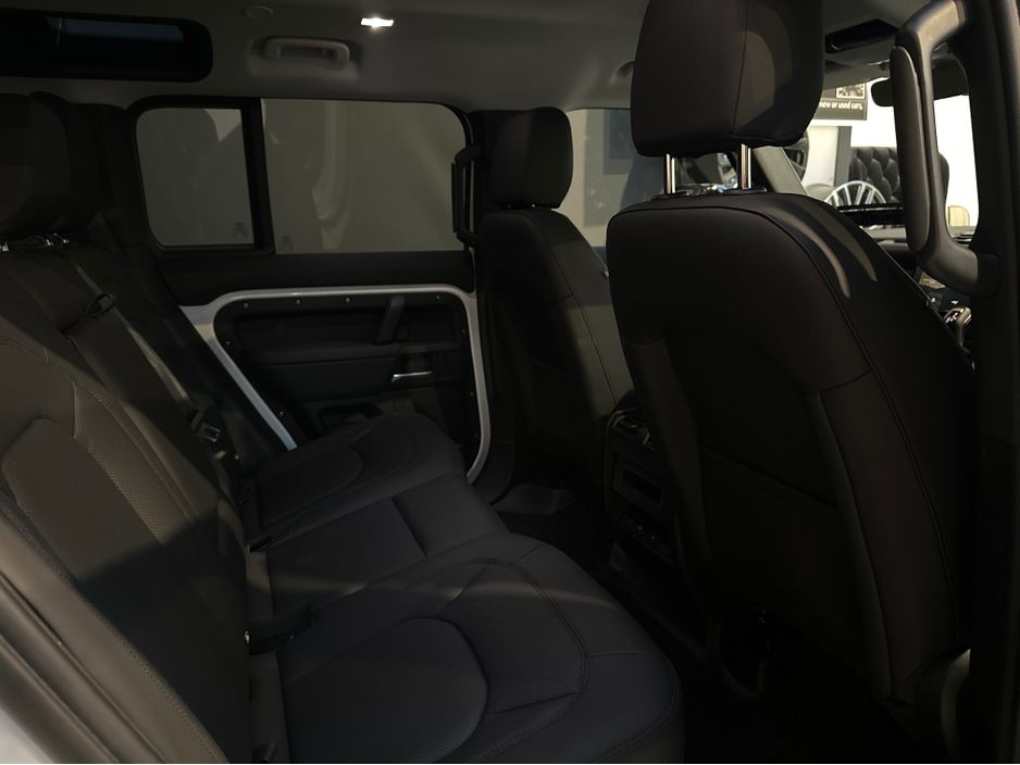 2025 Land Rover Defender