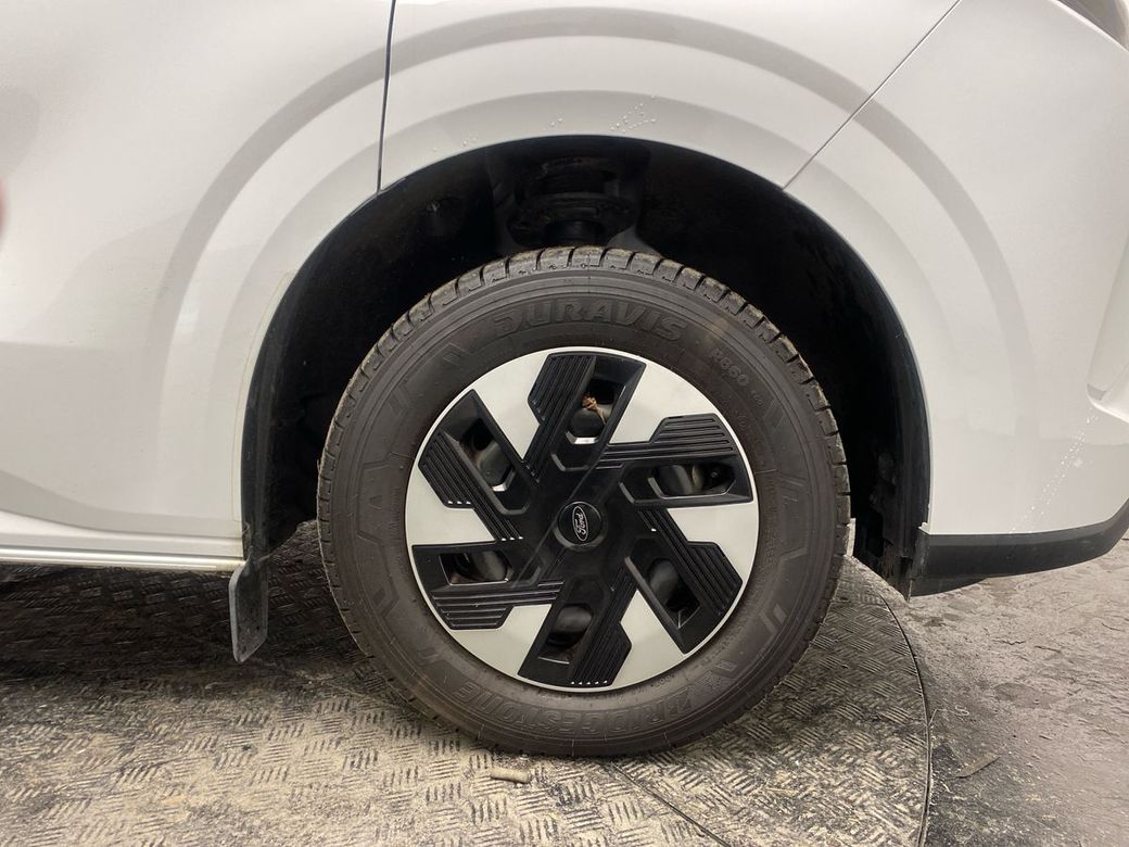 2025 Ford Transit Custom