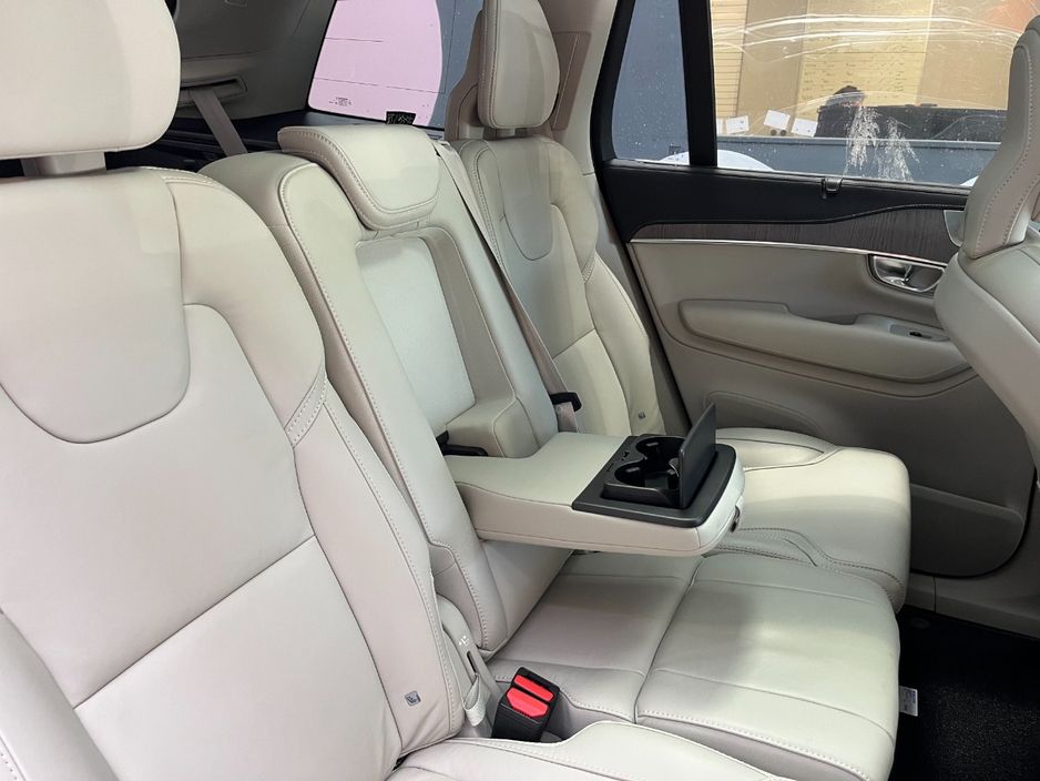 2022 Volvo XC90