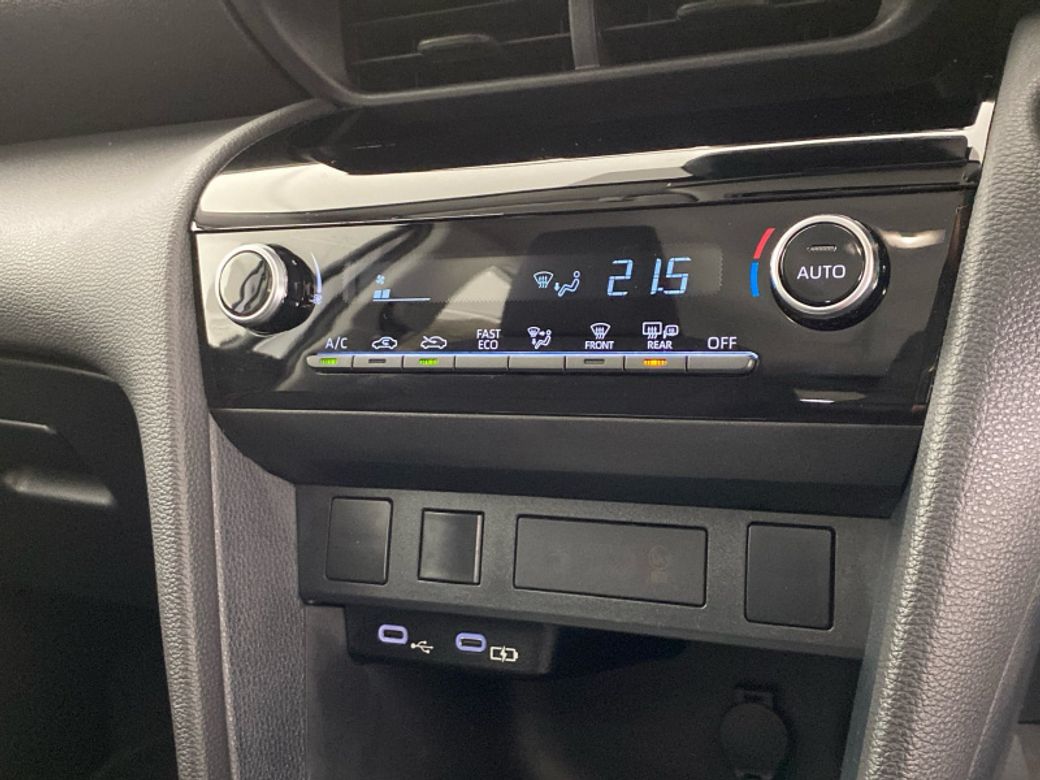 2025 Toyota Yaris Cross