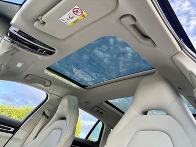 2022 Porsche Panamera