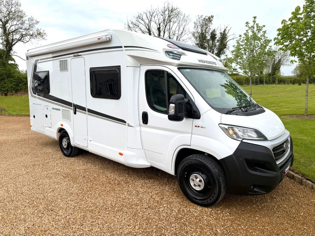 2019 WEINSBERG  CARA SUITE 650 R.H.D 