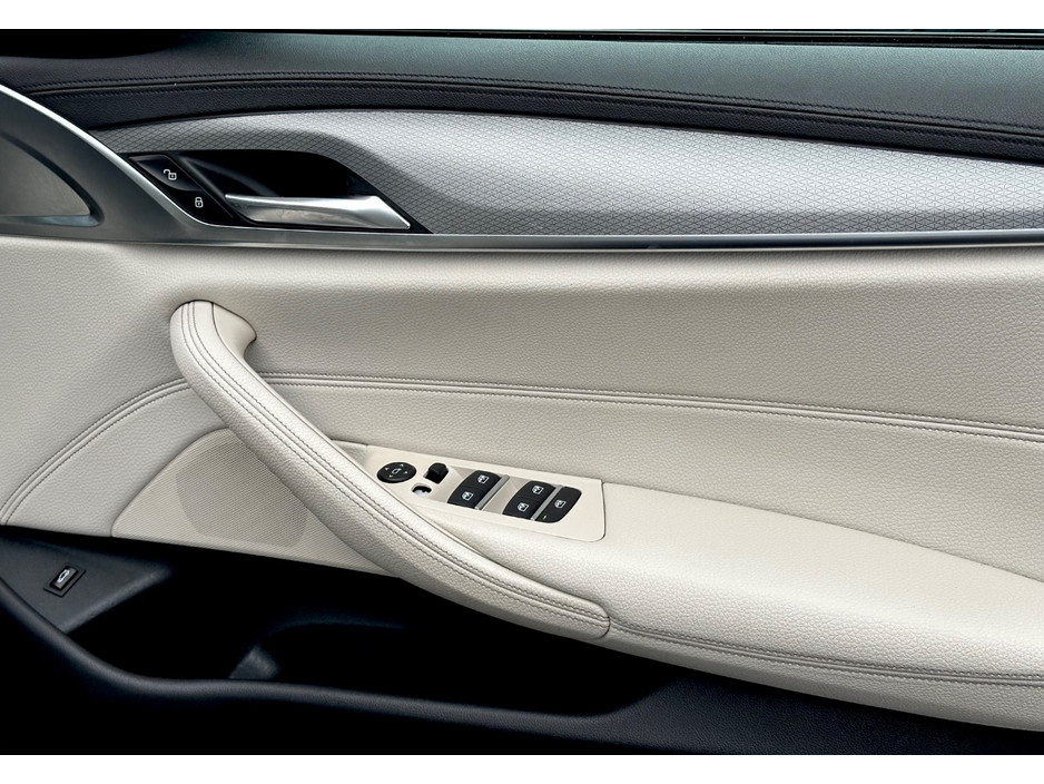 2018 BMW 5 Series