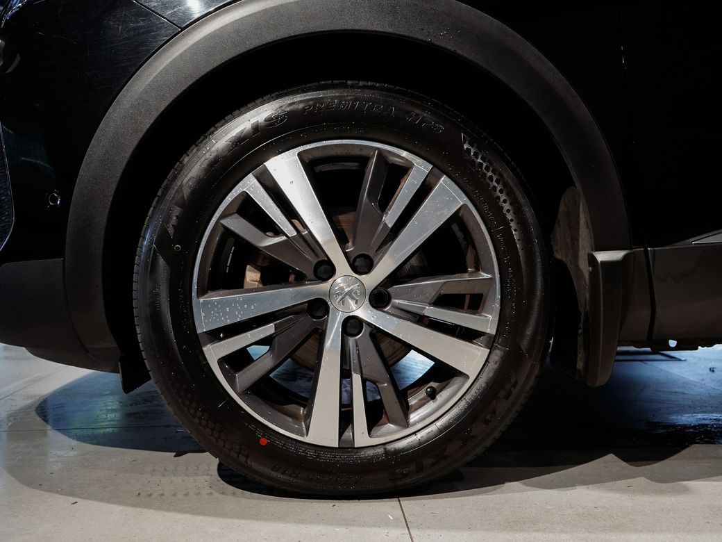 2023 Peugeot 5008