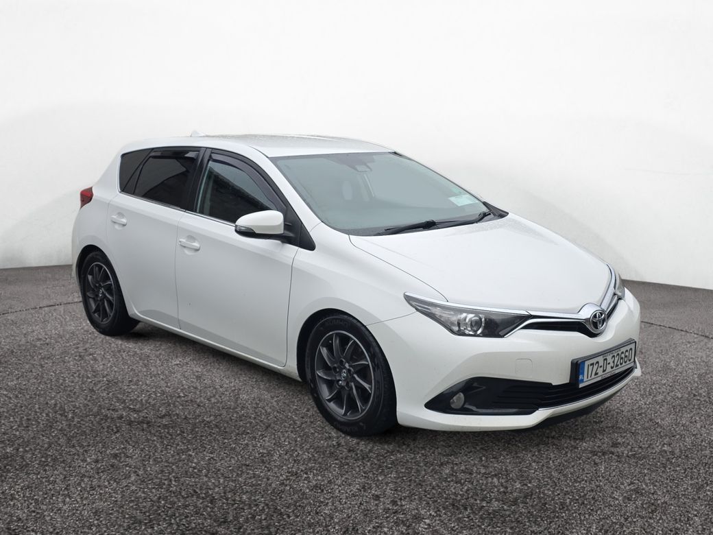 2017 Toyota Auris