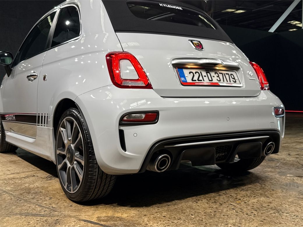 2022 Abarth 595c