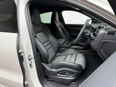 2026 Porsche Cayenne