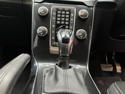 2018 Volvo V40