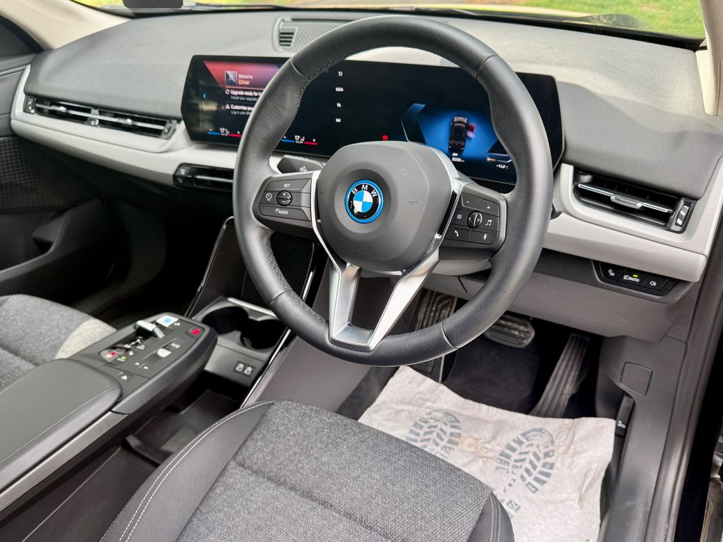 2025 BMW iX1