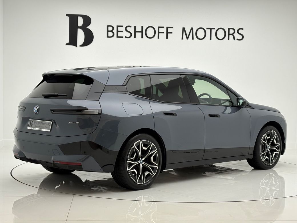 2024 BMW iX