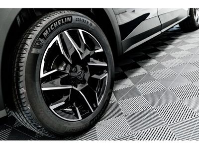 2025 Peugeot 3008