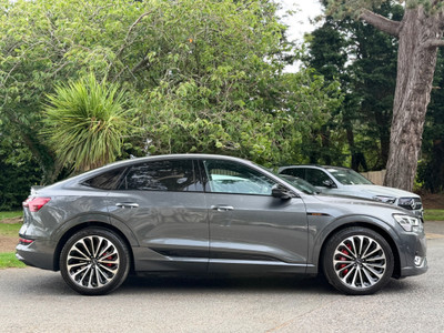 2022 Audi e-tron