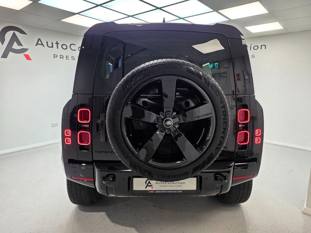 2025 Land Rover Defender 110