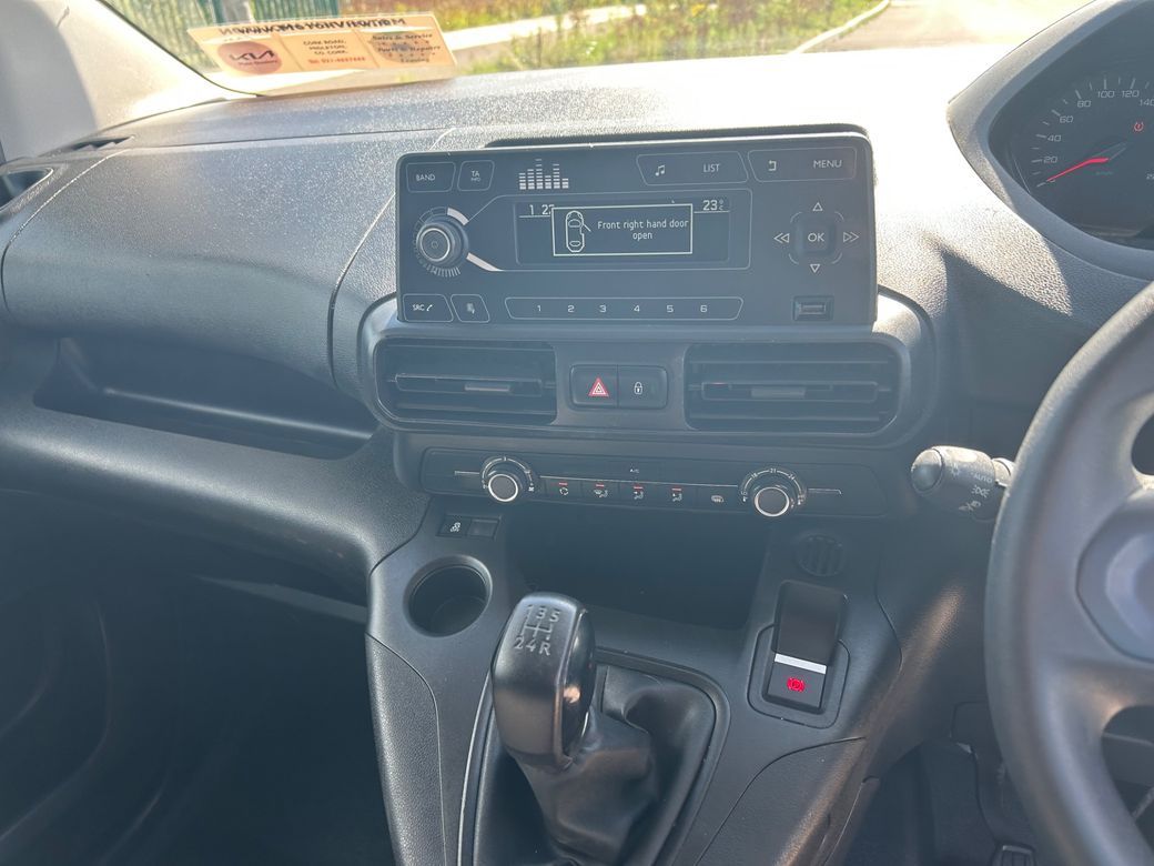 2021 Peugeot Partner