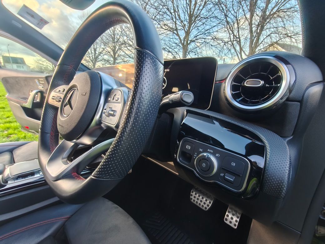 2018 Mercedes-Benz A 180