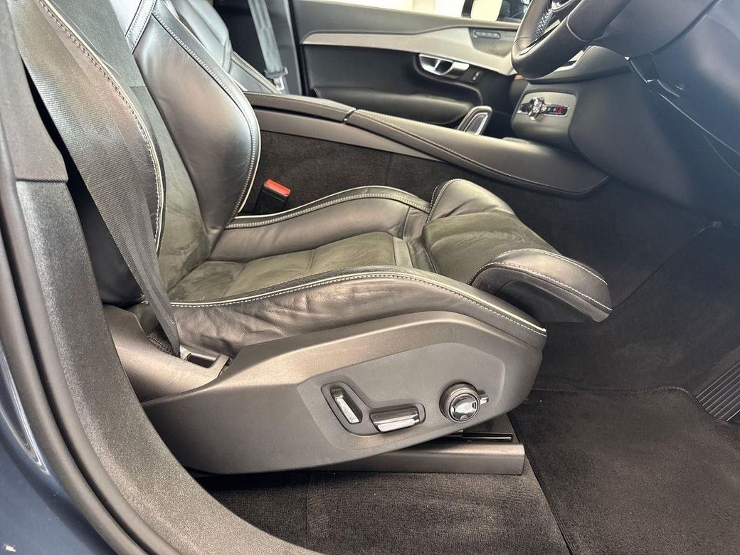 2021 Volvo XC90