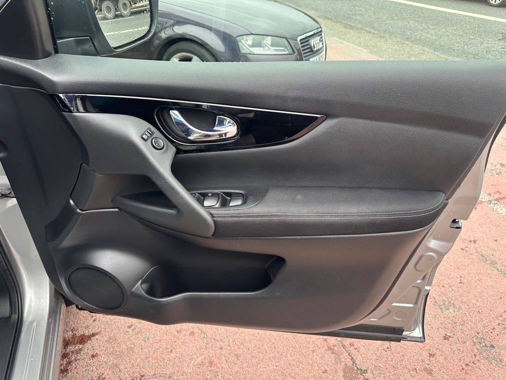 2017 Nissan Qashqai