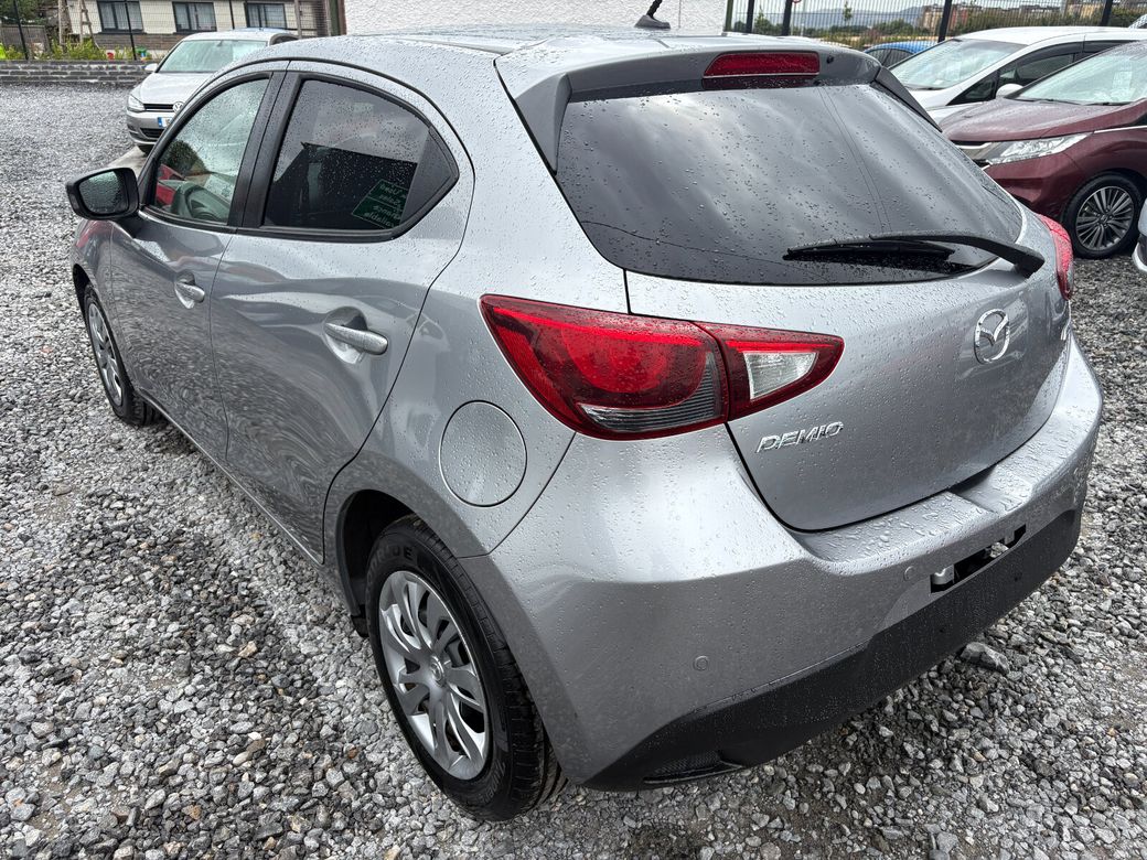 2016 Mazda Demio