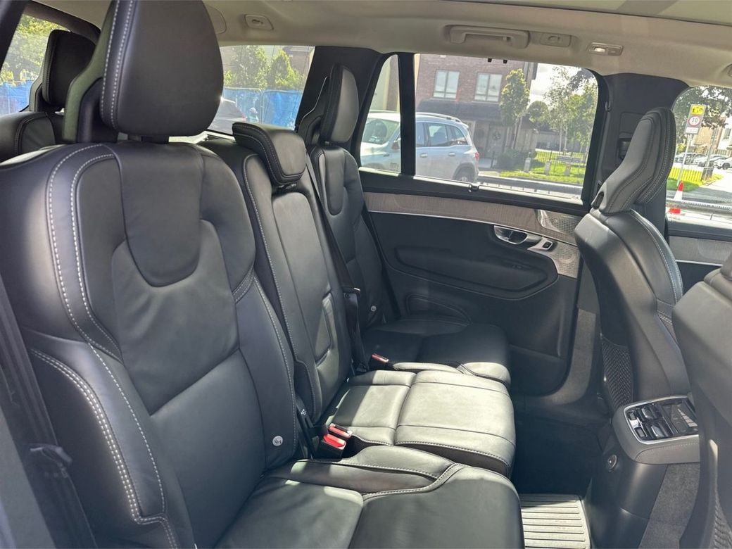 2025 Volvo XC90