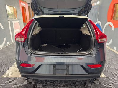 2018 Volvo V40