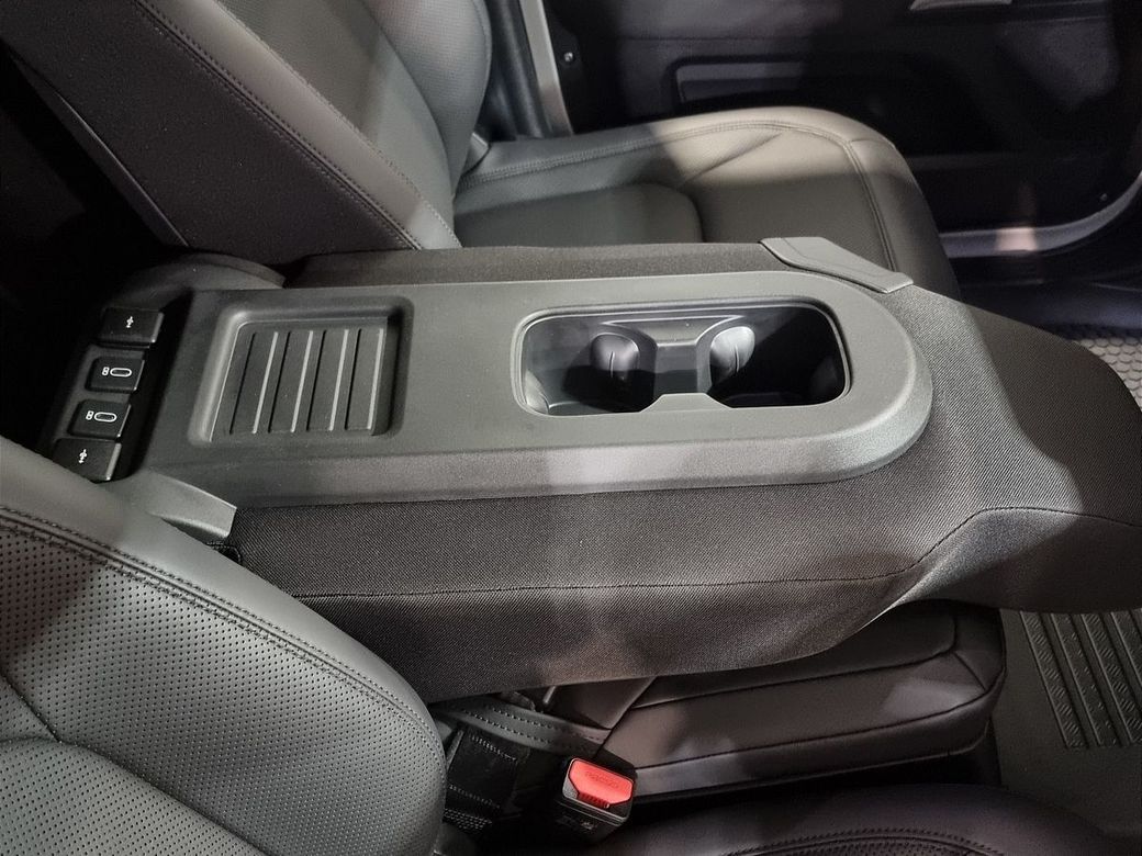 2026 Land Rover Defender