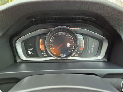 2017 Volvo V60 Cross Country