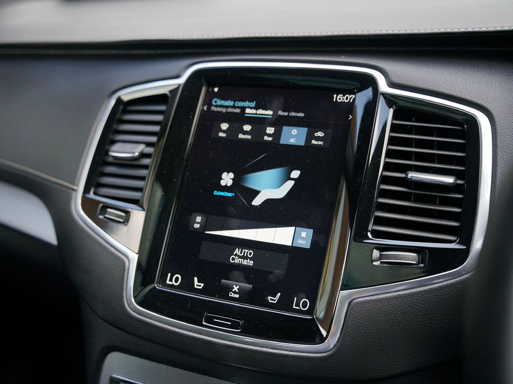 2022 Volvo XC90