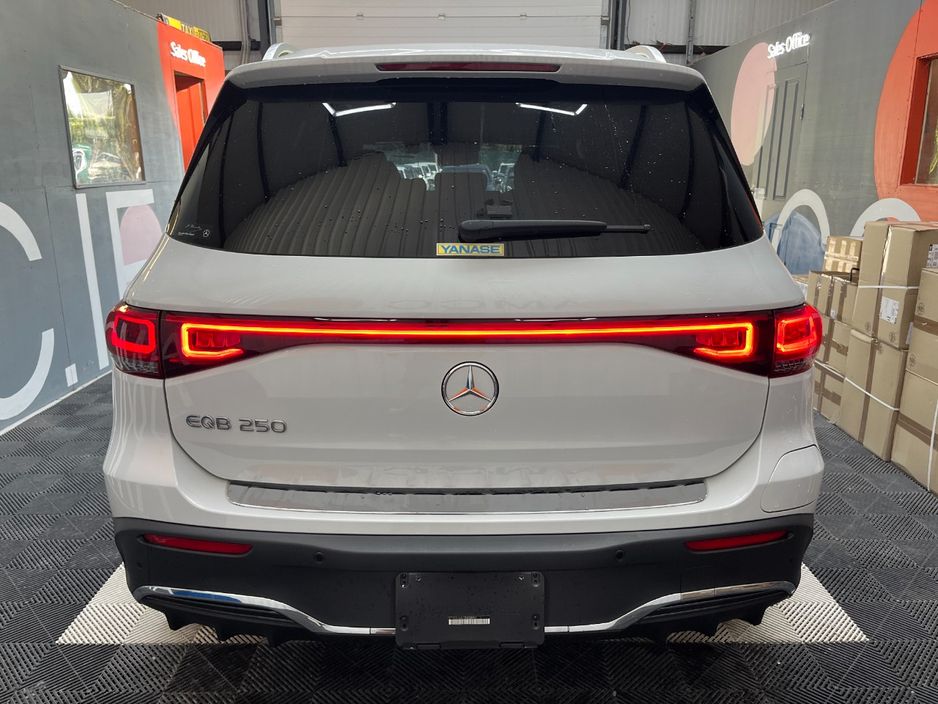 2023 Mercedes-Benz EQB