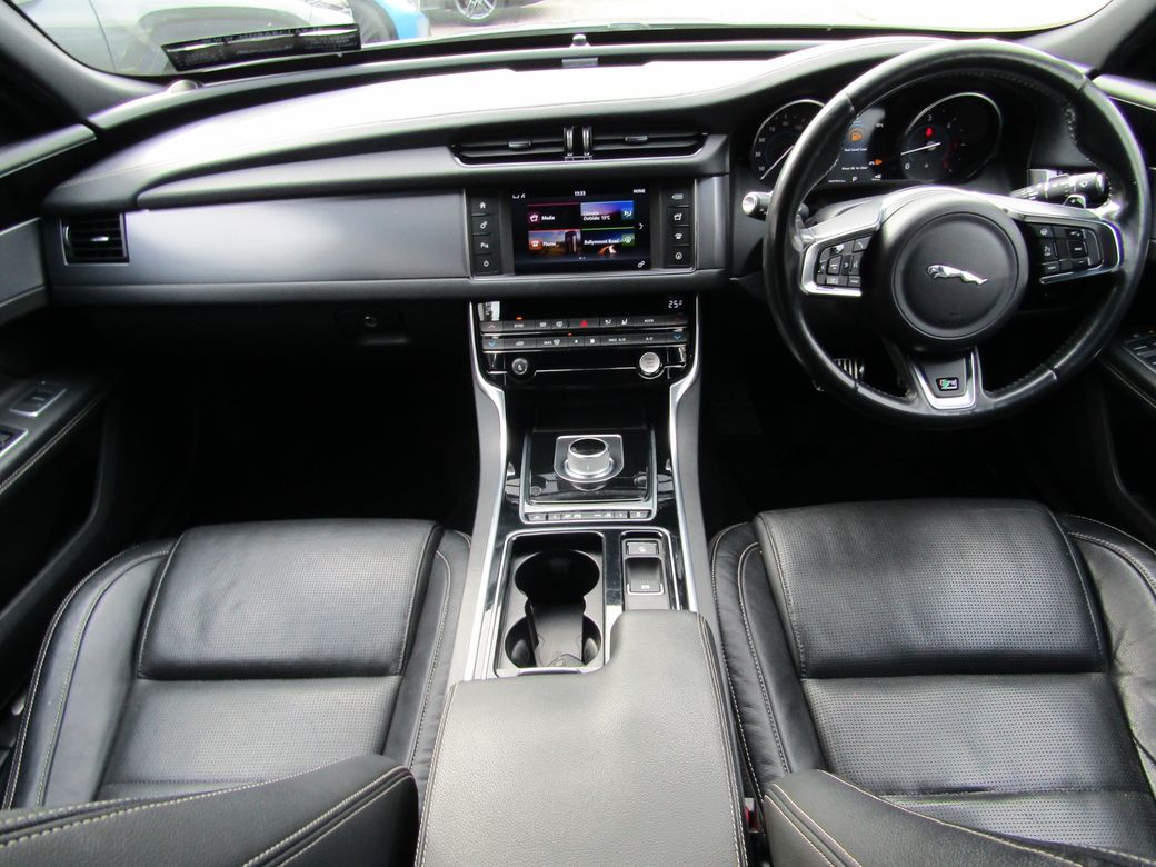 2015 Jaguar XF