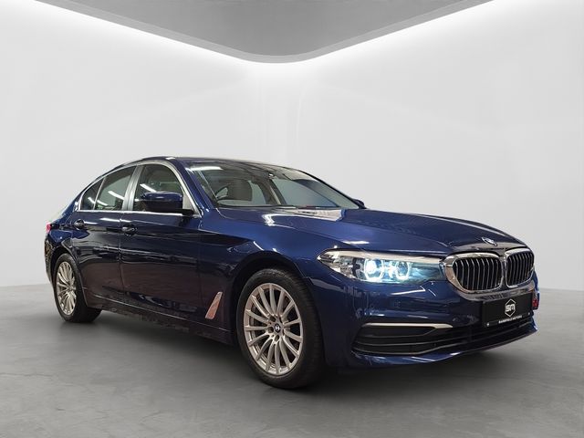 vehicle for sale from Sarsfield Motors
