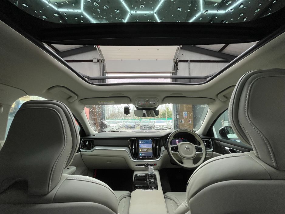 2024 Volvo V60