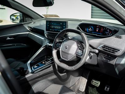 2024 Peugeot 5008