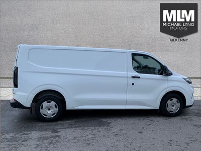 2024 Ford Transit Custom