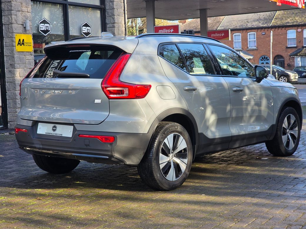 2023 Volvo XC40