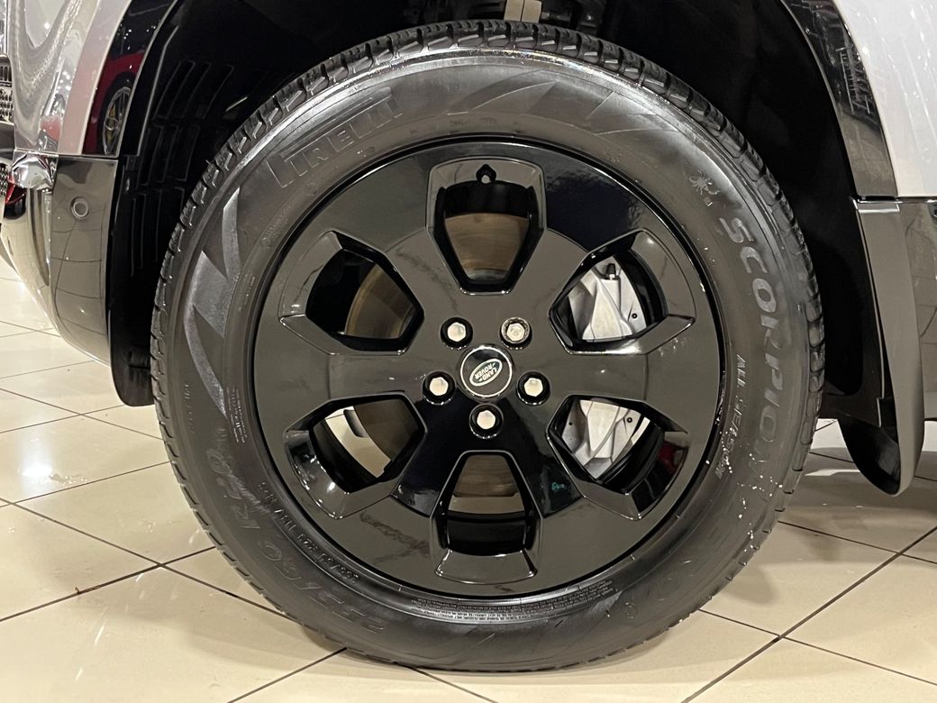 2023 Land Rover Defender