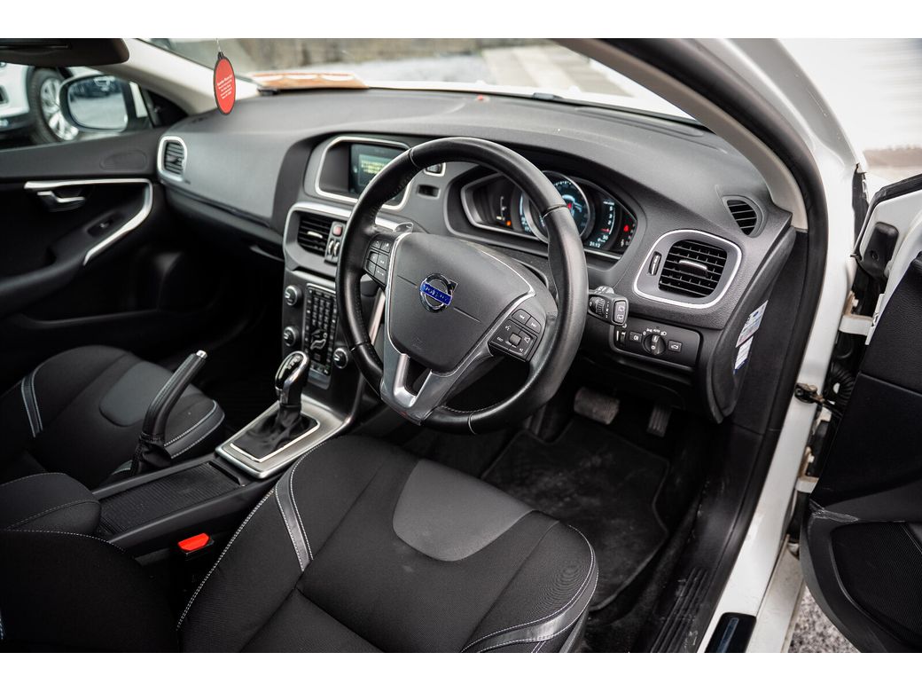 2016 Volvo V40