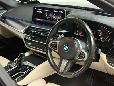 2022 BMW 5 Series