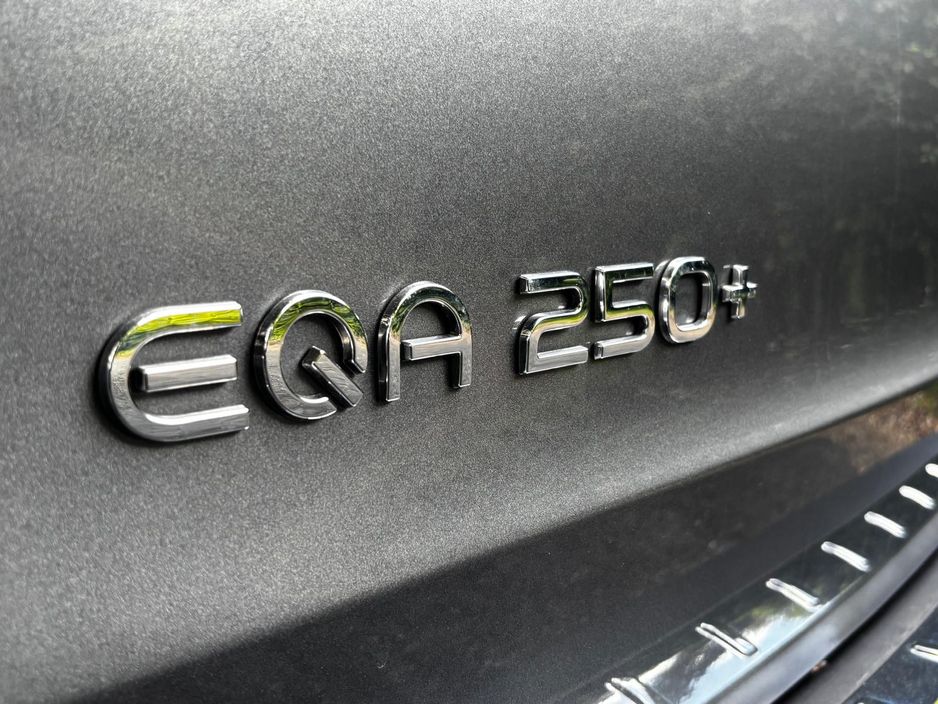 2025 Mercedes-Benz EQA