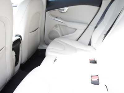 2019 Volvo V40