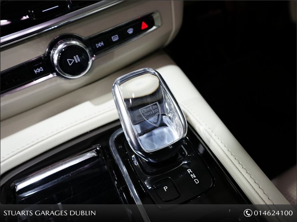 2021 Volvo V90