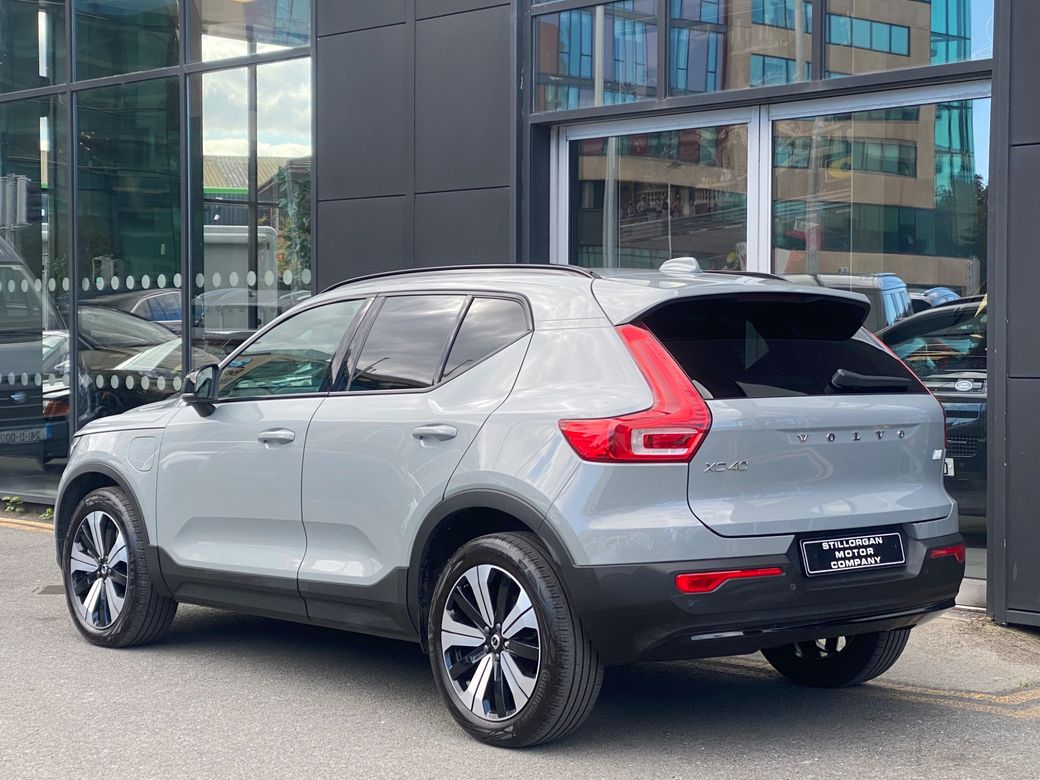 2023 Volvo XC40