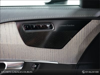 2022 Volvo XC90
