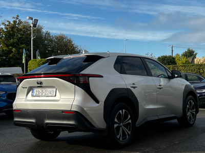 2023 Toyota bZ4X