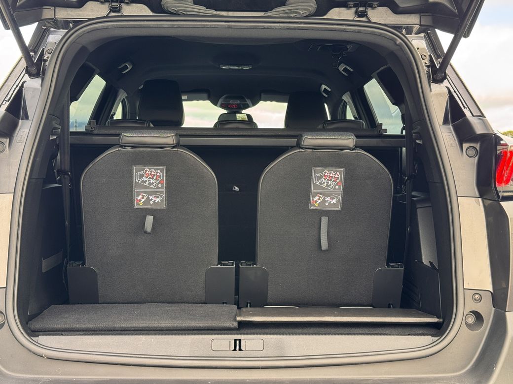 2024 Peugeot 5008