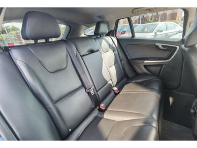2015 Volvo V60