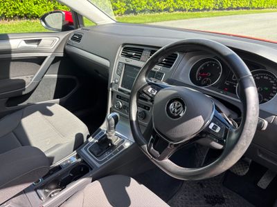 2017 Volkswagen Golf