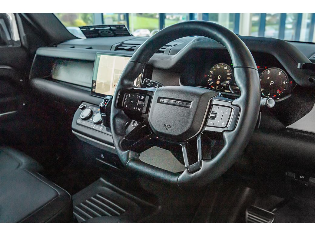 2025 Land Rover Defender